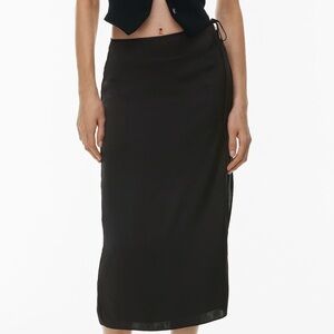 Aritzia Wilfred Elixir Satin Midi Skirt
